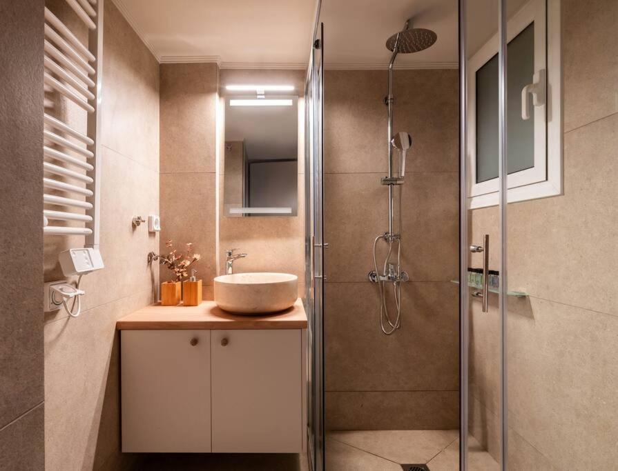 Delightful Sense 2Bd Apt In Kolonaki 7 Min To Metro Atina Dış mekan fotoğraf